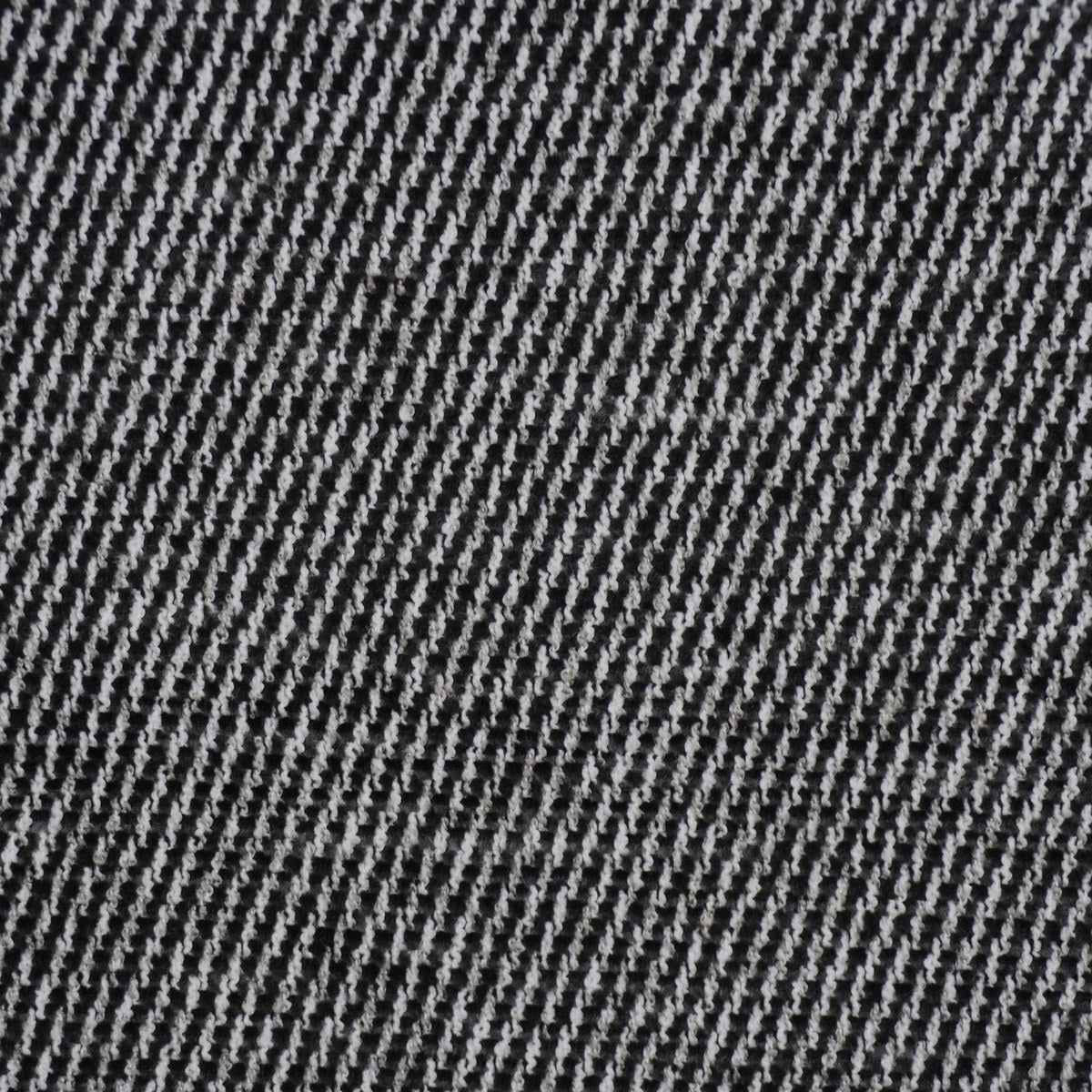 Gideon-UV - Carbon